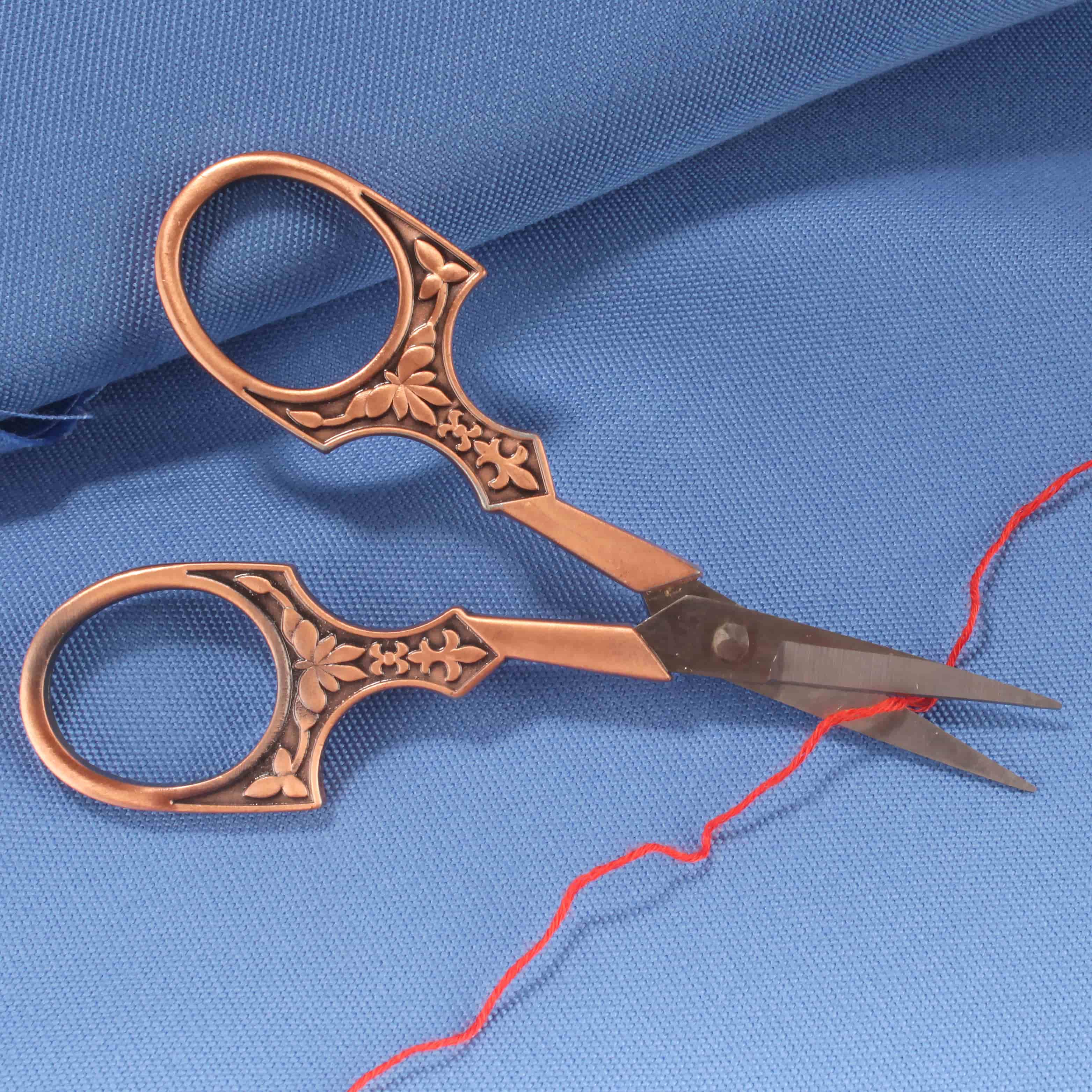 Fleur-de-Lis Craft Scissors - Image 4
