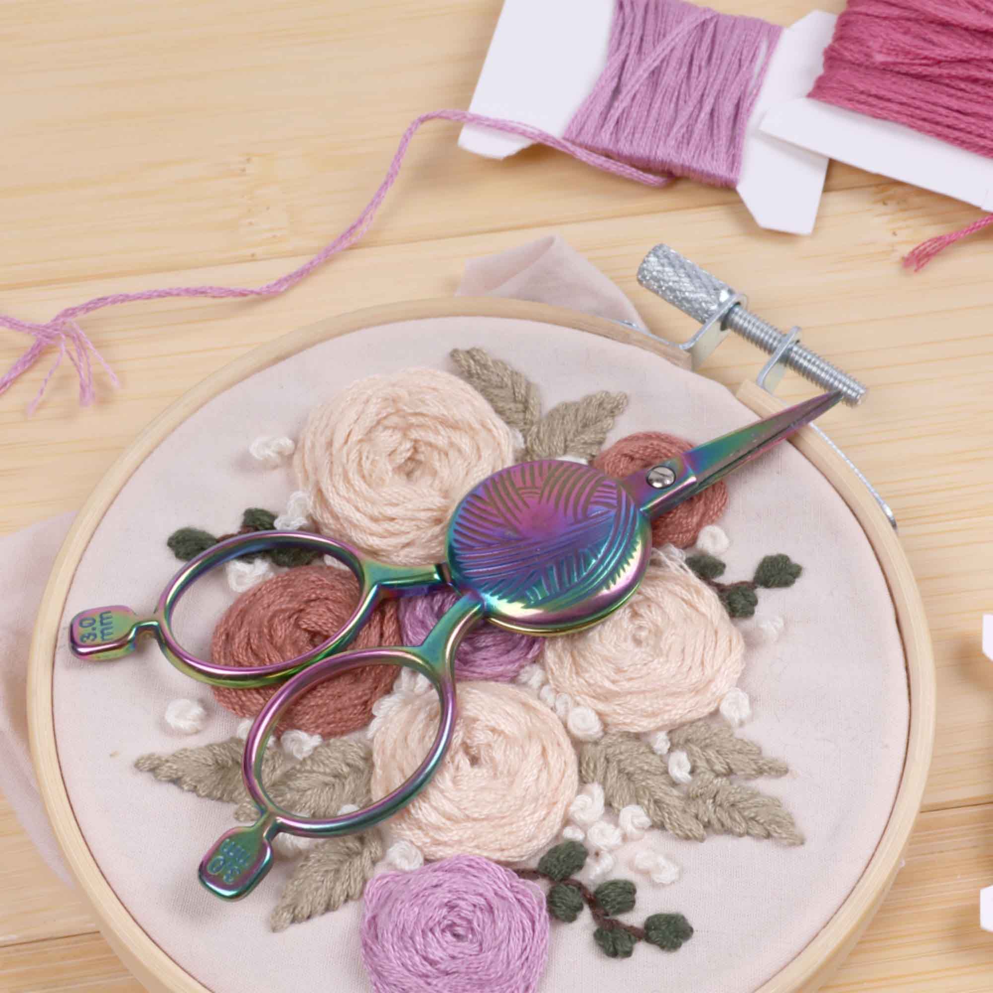 Yarn Ball Embroidery Scissors - Image 2