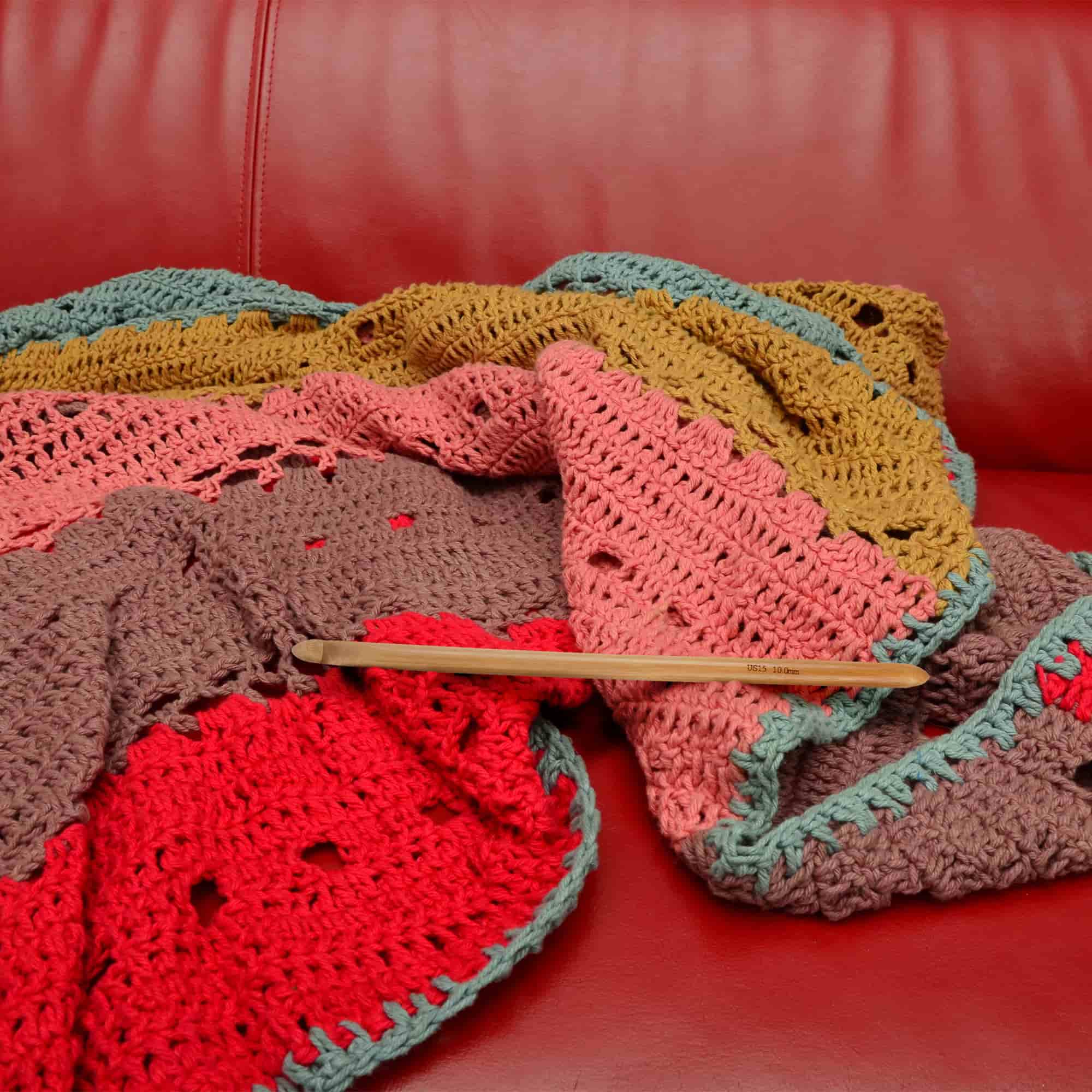 Double Ended Bamboo Crochet Hook Set - Image 2