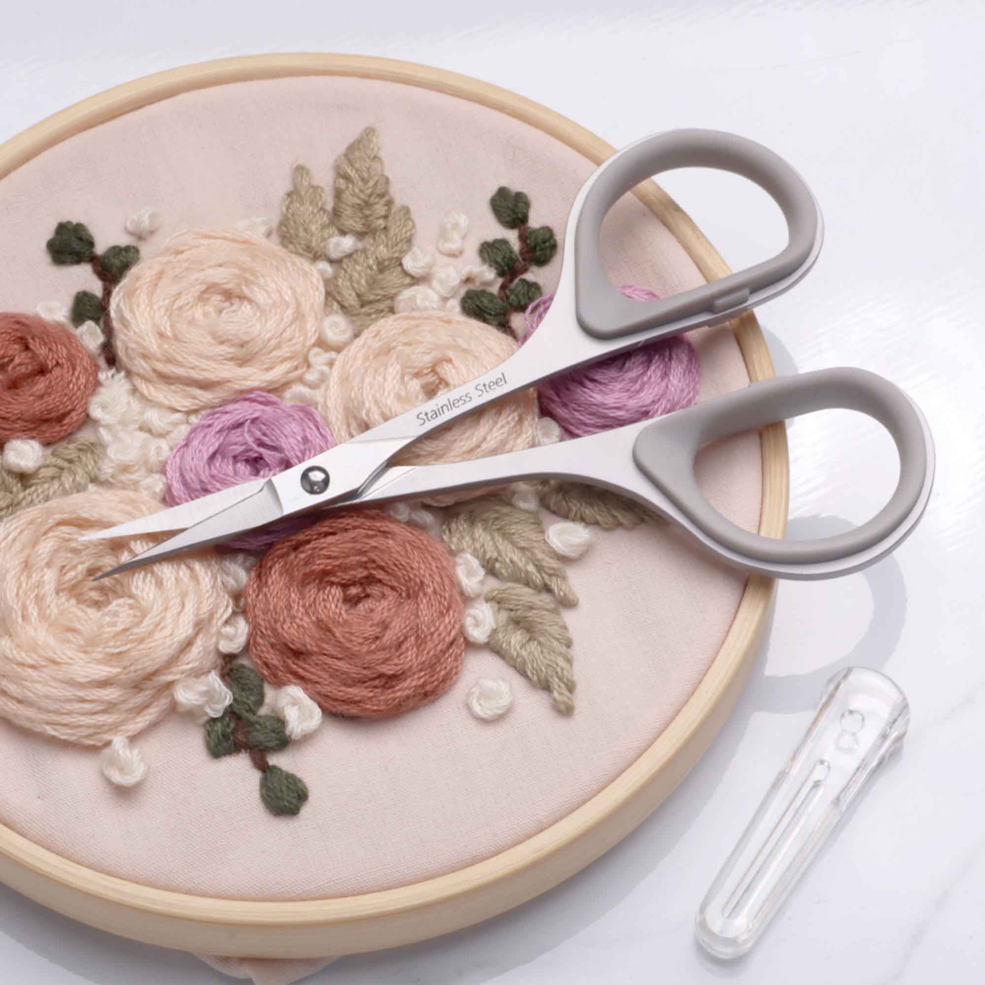 Ergonomic Classic Embroidery Scissor - Image 2