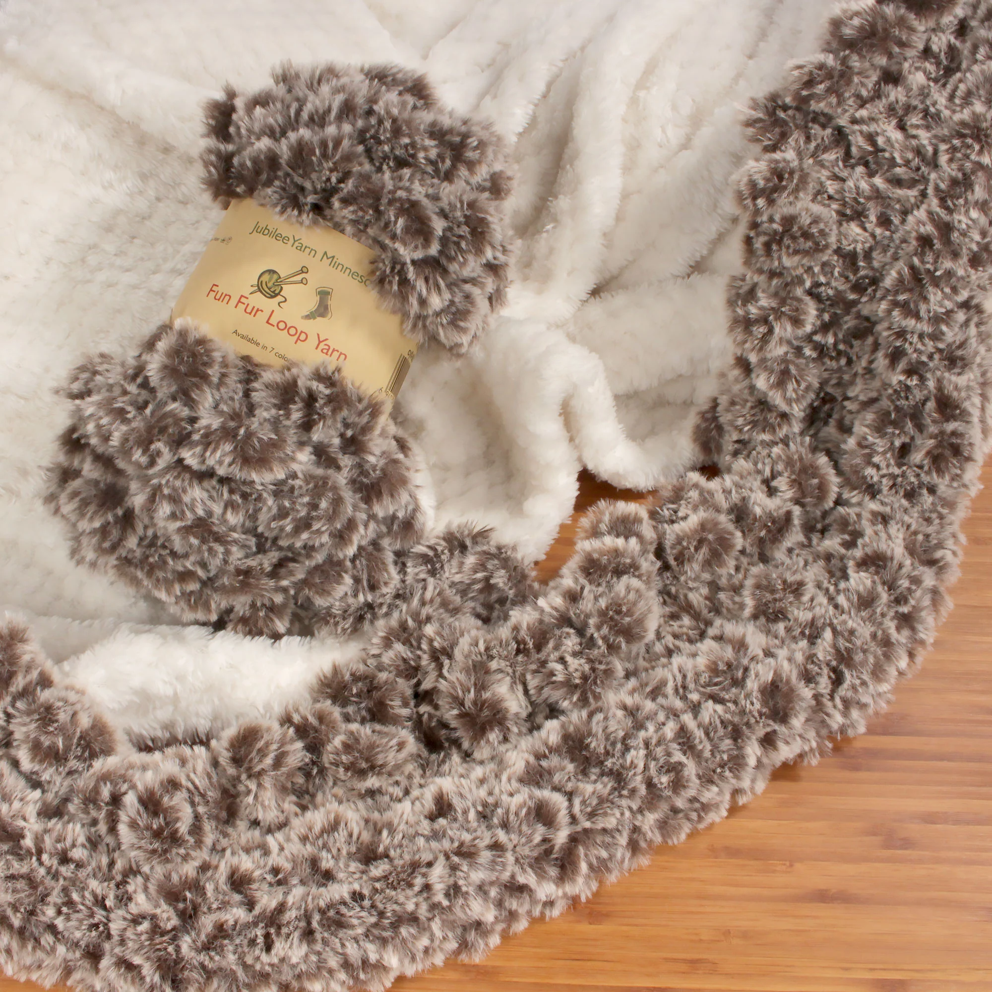 Fun Finger Fur Loops Yarn - Image 4