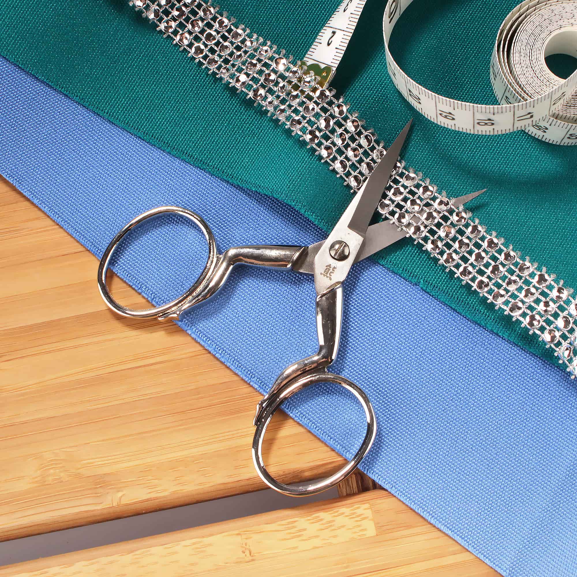Leg-Shaped Craft Scissors - Image 2