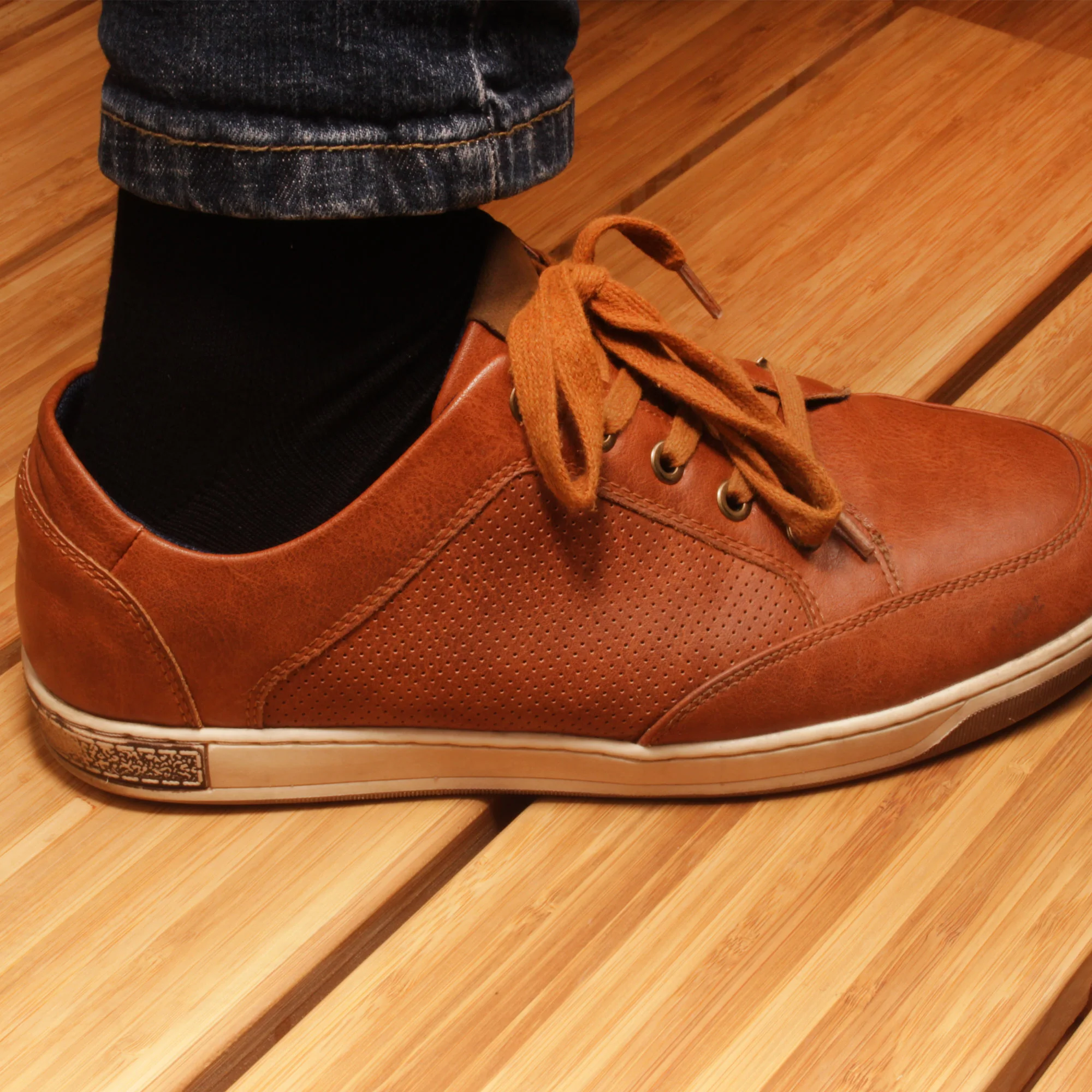 Men's Bamboo Mid-Calf Socks: 4 Pairs - Image 4