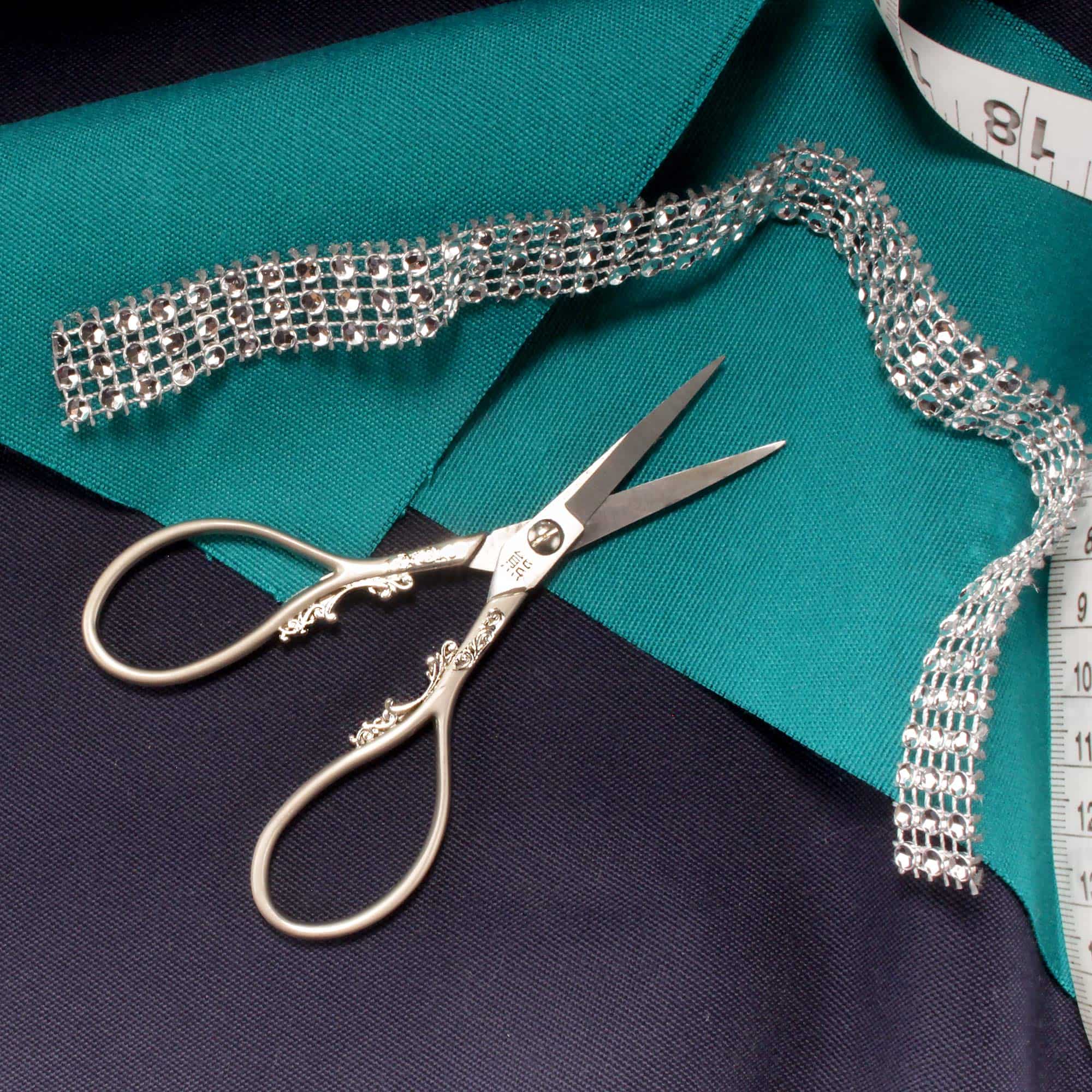 Scrollwork Embroidery Scissors - Image 2