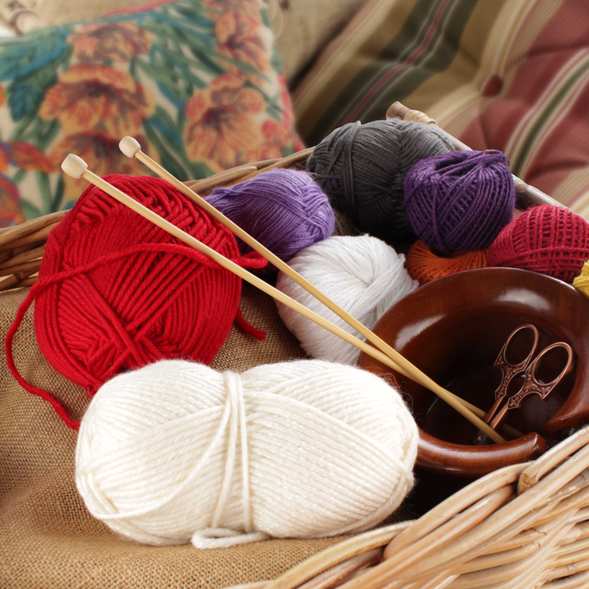 12.5" Single Point Bamboo Knitting Needles - Image 3