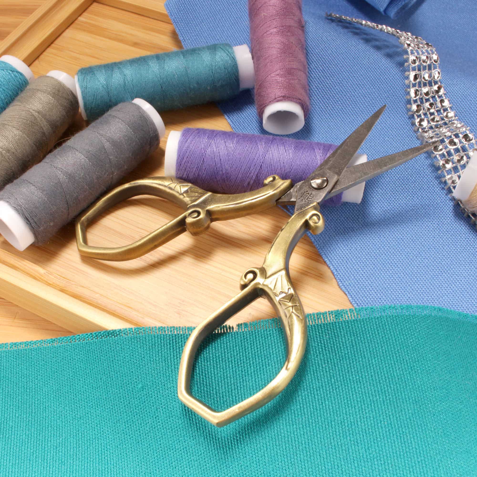Chinese Wing and Cloud Locus Craft Scissors - Image 4