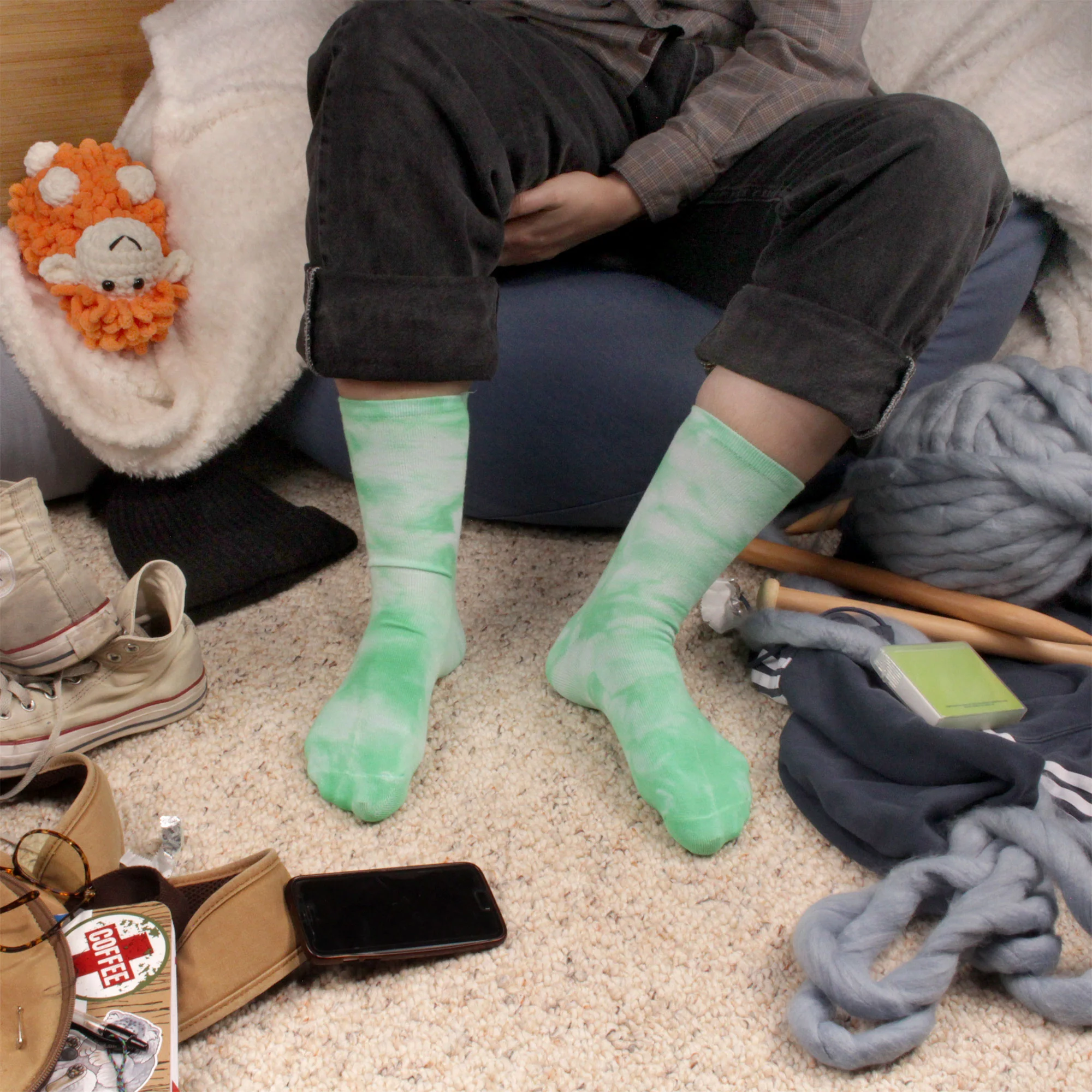 Women's Bamboo Tie Dye Crew Socks: 4 Pairs - Image 4