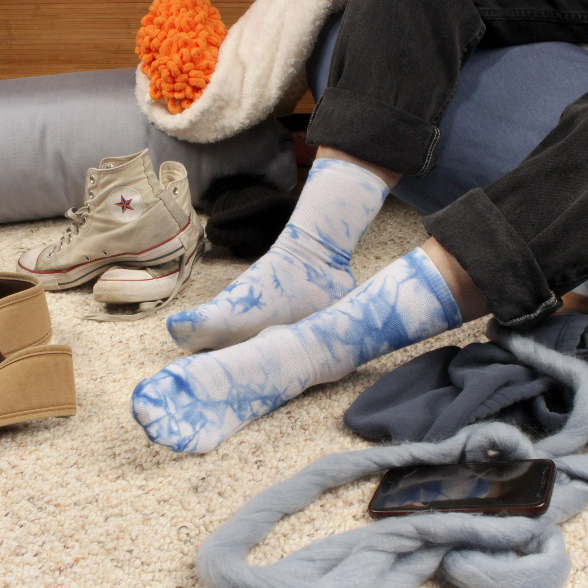 Women's Bamboo Tie Dye Crew Socks: 4 Pairs - Image 5