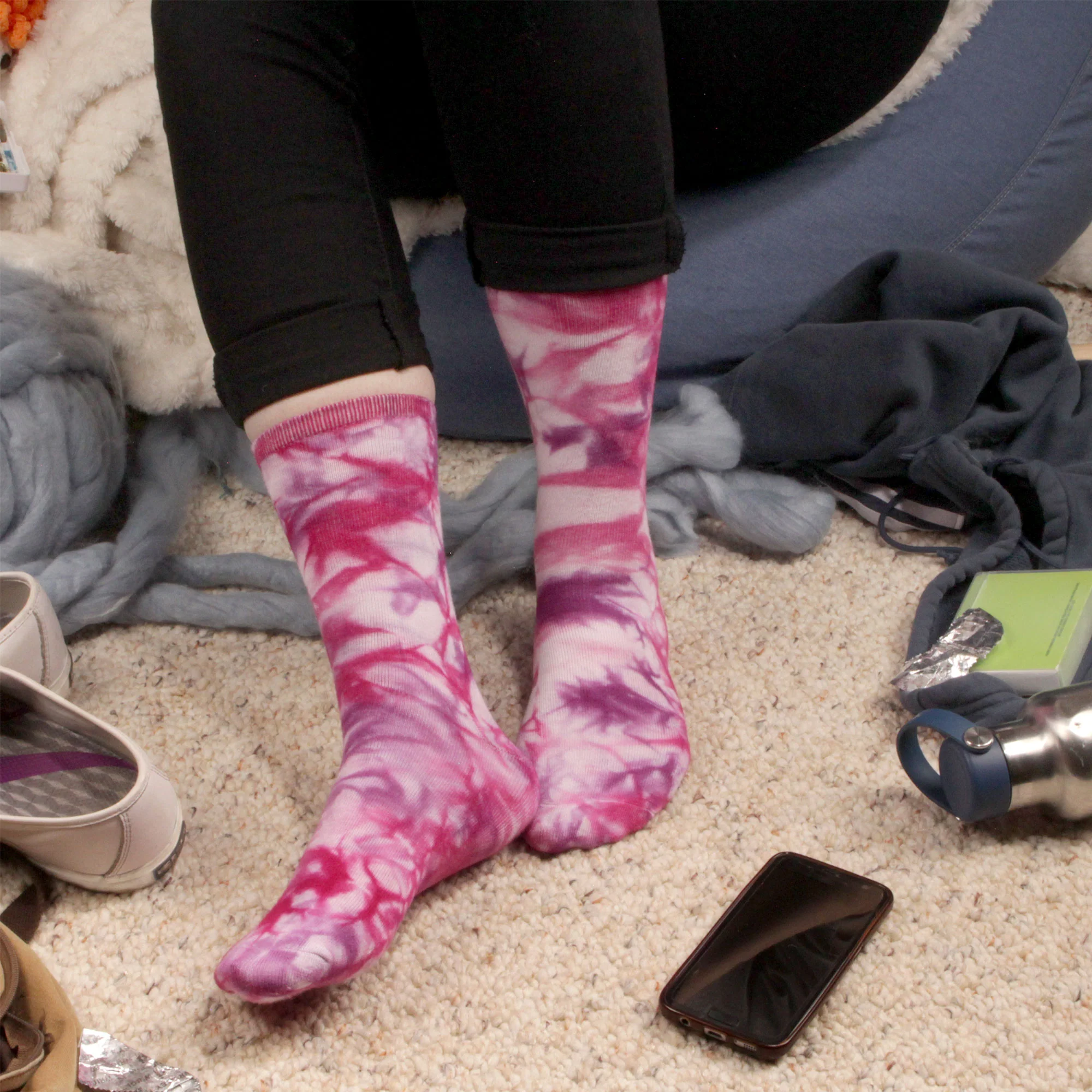 Women's Bamboo Tie Dye Crew Socks: 2 Pairs - Image 2